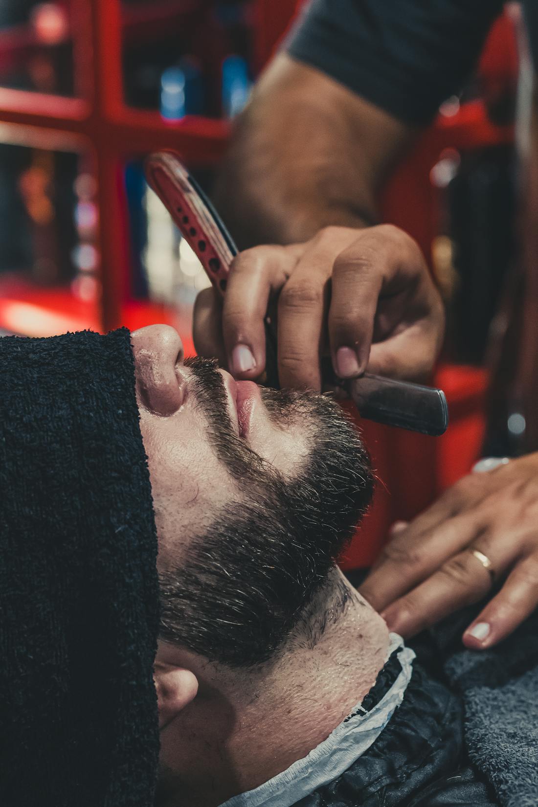 Straight-razor line-up